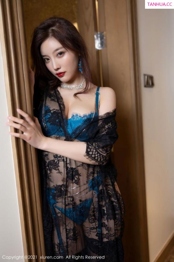 杨晨晨 sugar小甜心CC [XiuRen]高清写真图 2021.07.06 VOL.3632 杨晨晨Yome第9张图片